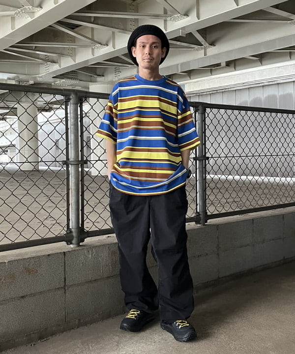 ホサカさんの「BEAMS WOMEN｜BEAMS / マルチボーダー Tシャツ」を使ったコーディネート