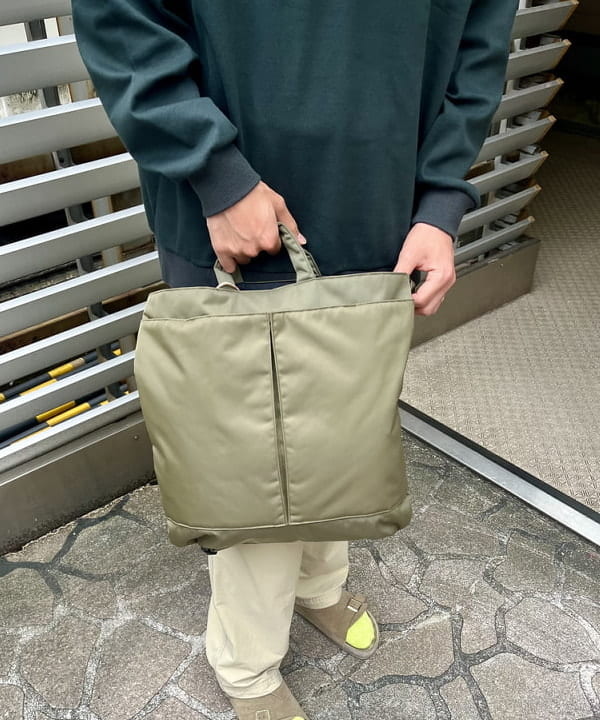 高遠 恒巳さんの「BEAMS WOMEN｜SLOW_NY_HELMET」を使ったコーディネート