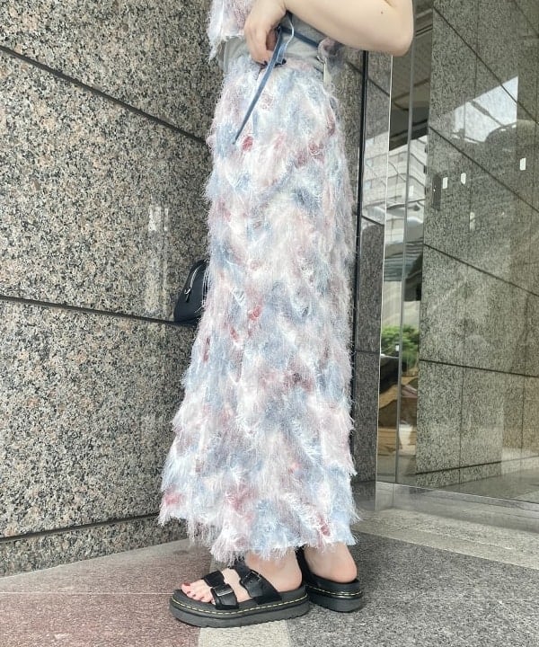 田中 里実さんの「BEAMS WOMEN｜ﾗﾒﾁｭｰﾙｾﾝﾀｰｼｰﾑT」を使ったコーディネート