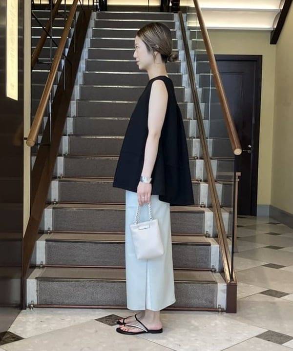 蒲原 捺美さんの「BEAMS WOMEN｜Demi-Luxe BEAMS / ラッセルメッシュ ノースリーブ プルオーバー」を使ったコーディネート