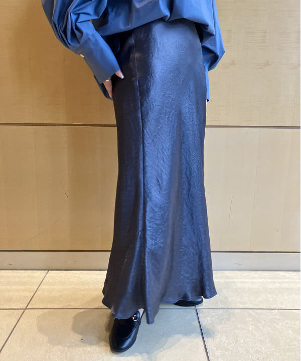 SAKAIさんの「BEAMS WOMEN｜CHRISTIAN VILLA / 別注 スタッズ ボストンバッグ」を使ったコーディネート