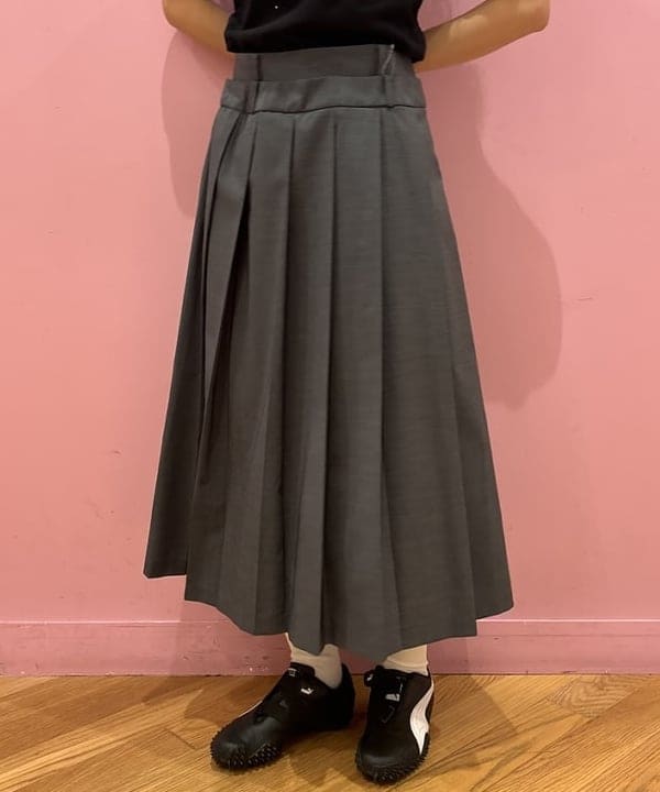 佐々木 南美さんの「BEAMS WOMEN｜PUMA / MOSTRO PERF スニーカー」を使ったコーディネート