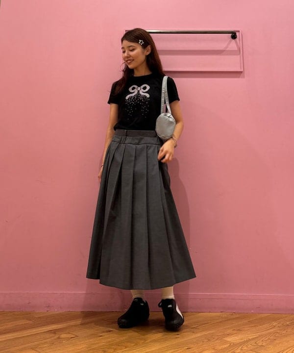 佐々木 南美さんの「BEAMS WOMEN｜PUMA / MOSTRO PERF スニーカー」を使ったコーディネート