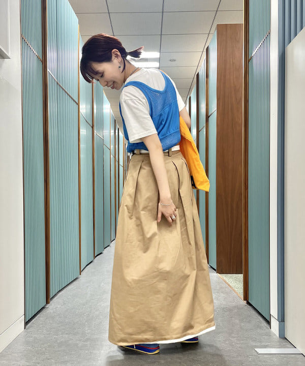 SHINAGAWAさんの「BEAMS WOMEN｜adidas / SL72RS」を使ったコーディネート