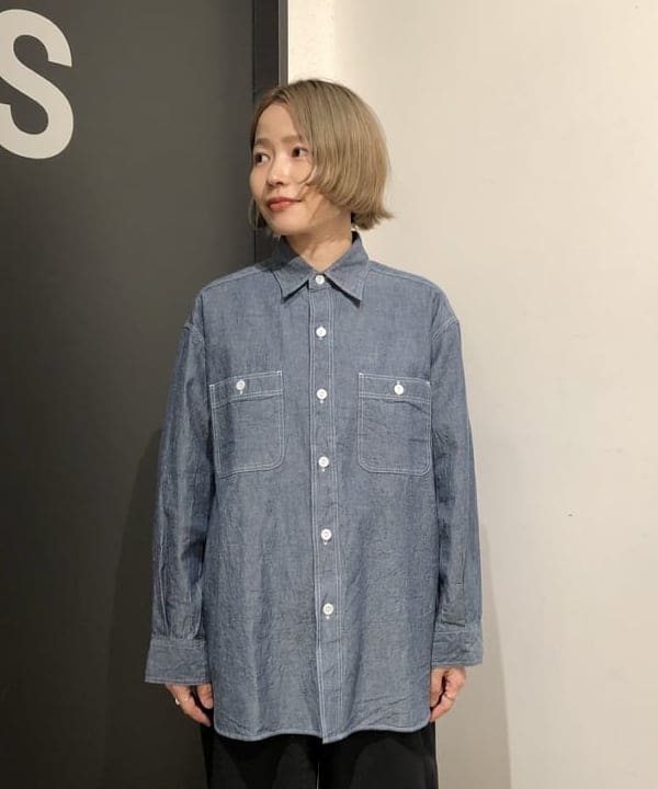 おはぎ(萩原)さんの「BEAMS WOMEN｜【別注】BUZZ RICKSON'S / シャンブレー ロングスリーブ シャツ」を使ったコーディネート
