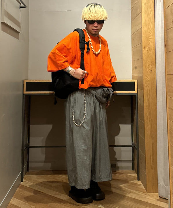 三宅 康平さんの「BEAMS WOMEN｜GRANITE GEAR / AIR GROCERY BAG エコバッグ」を使ったコーディネート