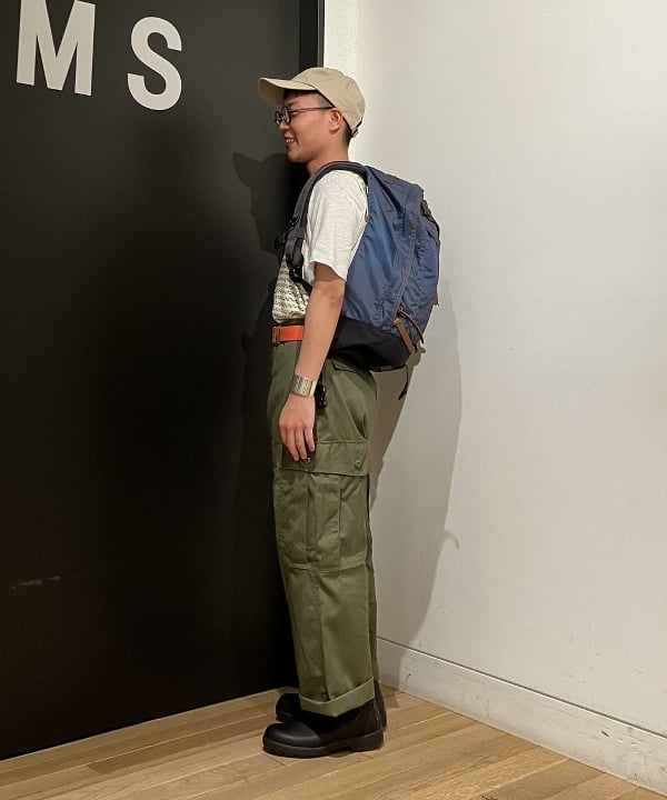 土田 達也さんの「BEAMS WOMEN｜【別注】BUZZ RICKSON'S / ポプリン アーミーパンツ」を使ったコーディネート