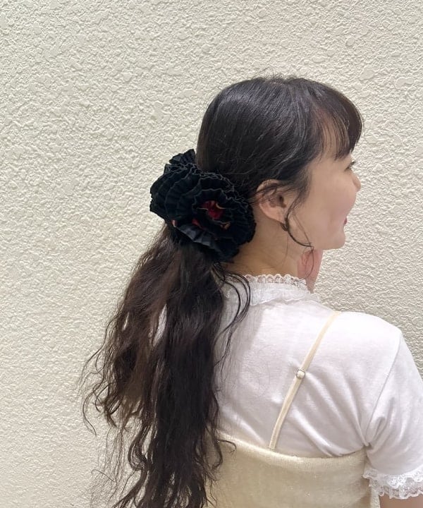 渡邊 舞さんの「RED CARD TOKYO / Leslie デニムパンツ」を使ったコーディネート