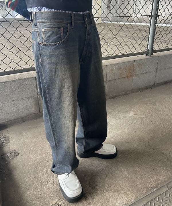 タマイユウトさんの「BEAMS WOMEN｜BEAMS / ワイドフィット デニムパンツ」を使ったコーディネート