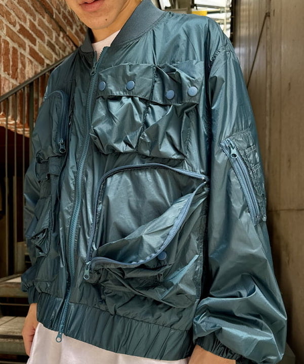 Ryohei Takataさんの「BEAMS WOMEN｜撥水 マルチポケット MA-1」を使ったコーディネート