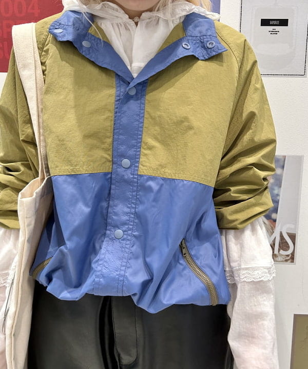 ナツハさんの「BEAMS WOMEN｜maturely / フェイクレザー フック イージーパンツ」を使ったコーディネート