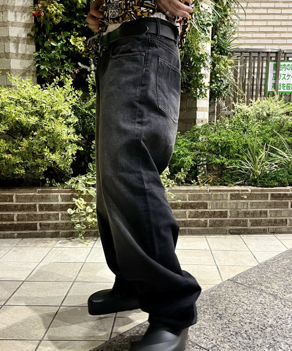 菊田 悠さんの「BEAMS WOMEN｜BEAMS / プリント オープンカラーシャツ」を使ったコーディネート