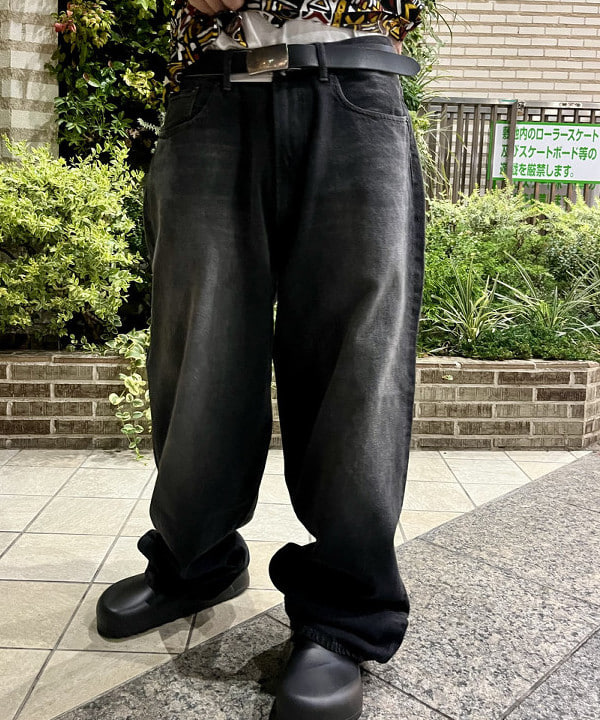 菊田 悠さんの「BEAMS WOMEN｜BEAMS / プリント オープンカラーシャツ」を使ったコーディネート