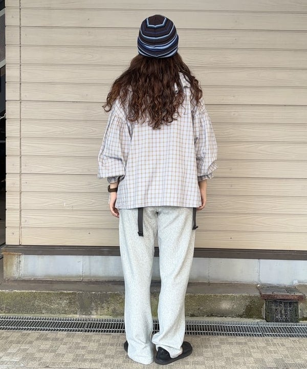 チナツさんの「BEAMS WOMEN｜ラインロゴ ショートスリーブ Tシャツ」を使ったコーディネート