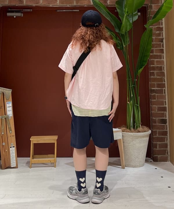 エノモト アミさんの「BEAMS WOMEN｜ビッグ ボタンダウン ショートスリーブ シャツ」を使ったコーディネート