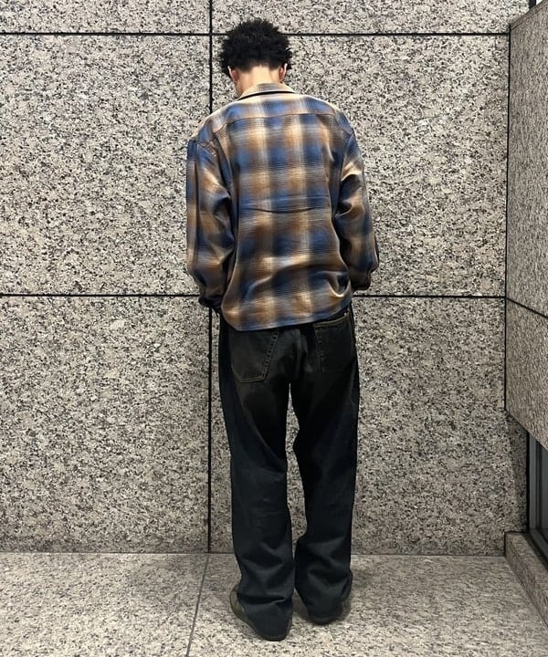 宮越 拓斗さんの「BEAMS WOMEN｜BEAMS｜Wide Denim Pants｜5ポケット ヴィンテージディテール｜スピンドル仕様 ベルトレス」を使ったコーディネート