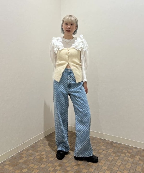 あさひさんの「BEAMS WOMEN｜ジャカード デニムパンツ」を使ったコーディネート