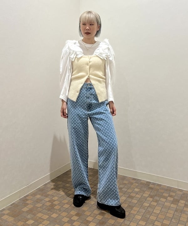 あさひさんの「BEAMS WOMEN｜ジャカード デニムパンツ」を使ったコーディネート