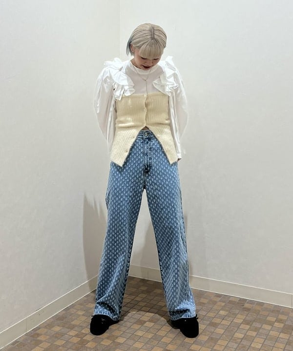 あさひさんの「BEAMS WOMEN｜ジャカード デニムパンツ」を使ったコーディネート