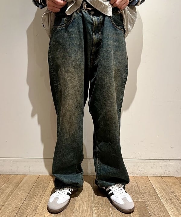 関澤 佑樹さんの「BEAMS WOMEN｜BEAMS / ワイドフィット デニムパンツ」を使ったコーディネート