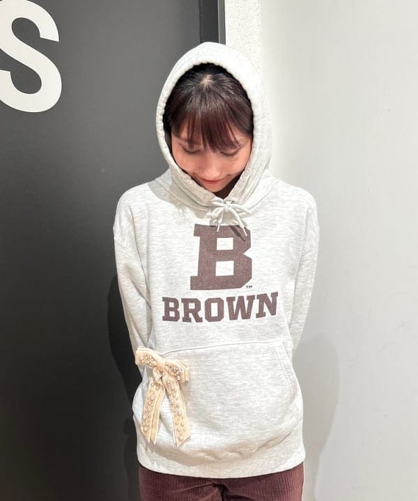 佐藤 亜美さんの「BEAMS WOMEN｜カット コーデュロイ バイカー ショーツ」を使ったコーディネート