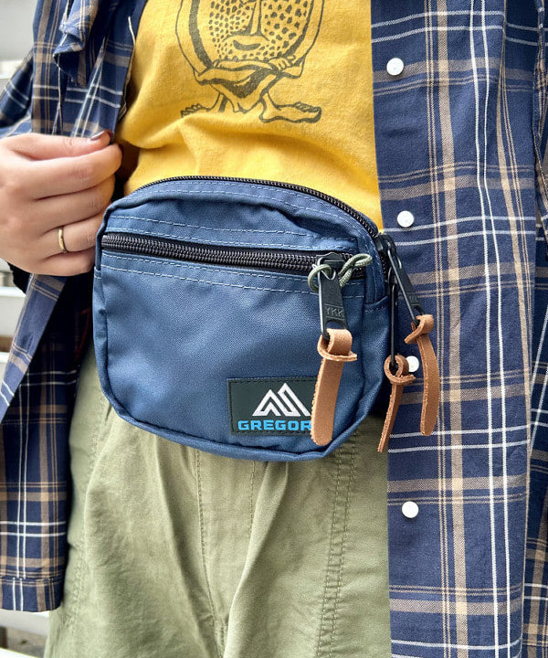 Kyooka Sayakaさんの「BEAMS WOMEN｜GREGORY / 別注 VINTAGE HIP MATE NAVY」を使ったコーディネート