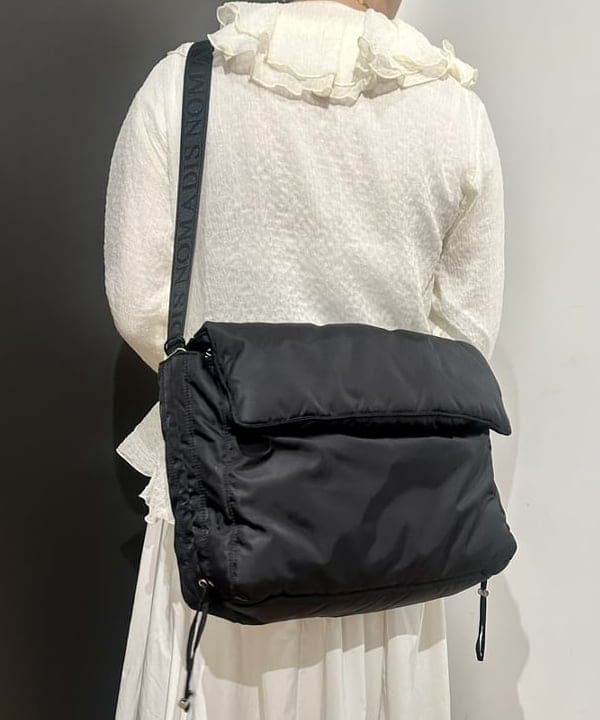 早川 萌子さんの「BEAMS WOMEN｜テレコ リブ クルーネック トップス」を使ったコーディネート