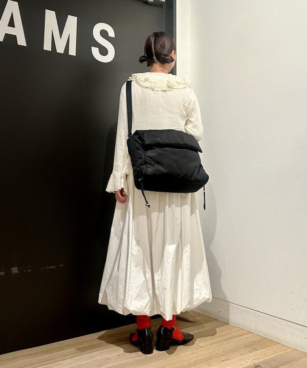 早川 萌子さんの「BEAMS WOMEN｜テレコ リブ クルーネック トップス」を使ったコーディネート