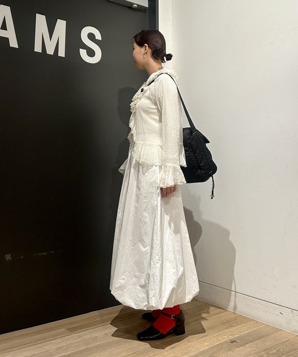 早川 萌子さんの「BEAMS WOMEN｜テレコ リブ クルーネック トップス」を使ったコーディネート