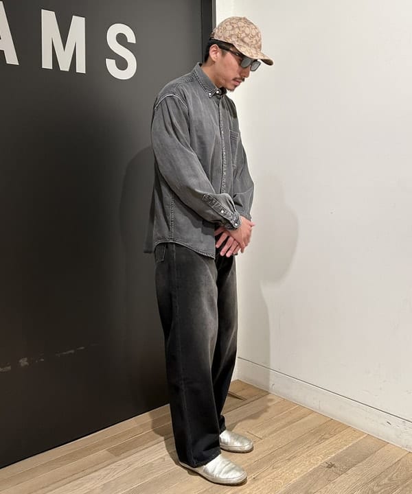 及川 晃さんの「BEAMS WOMEN｜デニム ボタンダウンシャツ」を使ったコーディネート