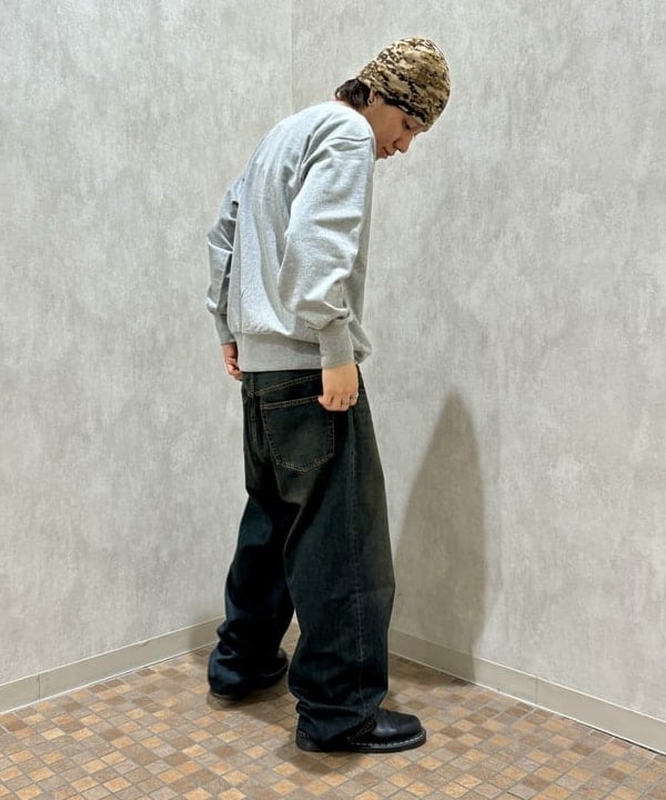 配島 孝明さんの「BEAMS WOMEN｜BEAMS / ワイドフィット デニムパンツ」を使ったコーディネート