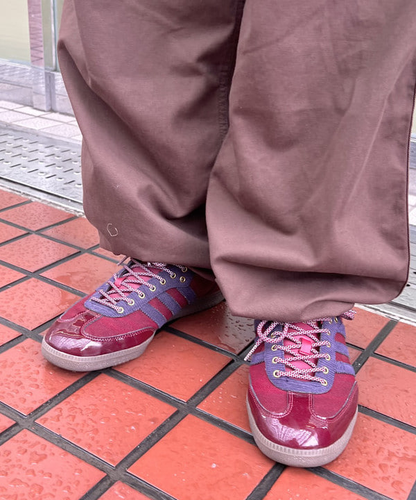 石郷岡 稜さんの「ベーシック ツイル イージーパンツ」を使ったコーディネート
