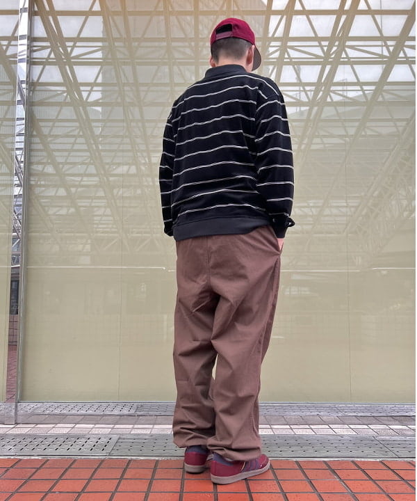 石郷岡 稜さんの「ベーシック ツイル イージーパンツ」を使ったコーディネート