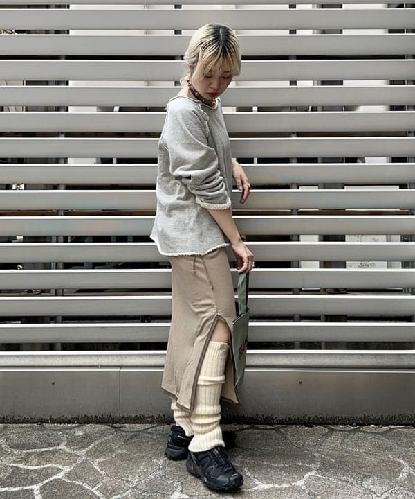 ナツハさんの「BEAMS WOMEN｜maturely / スィン ストリング スリット ワンピース」を使ったコーディネート