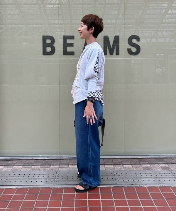 矢野(青木)優香さんの「Gramicci × BEAMS BOY / 別注 ワイド デニム パンツ」を使ったコーディネート