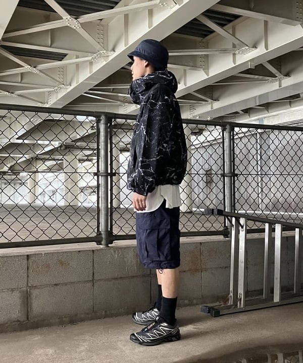 ホサカさんの「BEAMS WOMEN｜撥水 総柄プリント ジップアップ フーディ」を使ったコーディネート