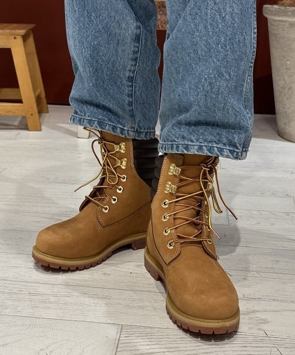 佐々木 南美さんの「BEAMS WOMEN｜▲Timberland &times; Ray BEAMS / 8inch Puffer Boots」を使ったコーディネート