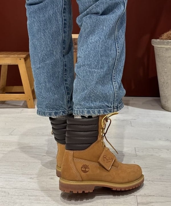 佐々木 南美さんの「BEAMS WOMEN｜▲Timberland &times; Ray BEAMS / 8inch Puffer Boots」を使ったコーディネート