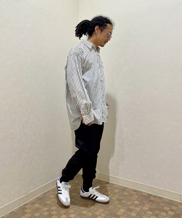 矢部 滋之さんの「BEAMS WOMEN｜adidas / SAMBA OG」を使ったコーディネート