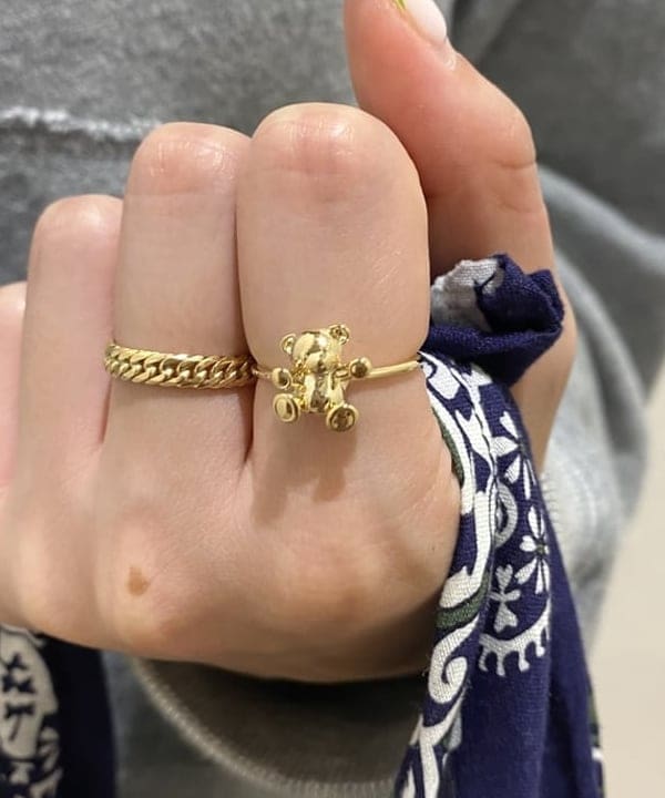 吉田 花さんの「BEAMS WOMEN｜カット コーデュロイ バイカー ショーツ」を使ったコーディネート