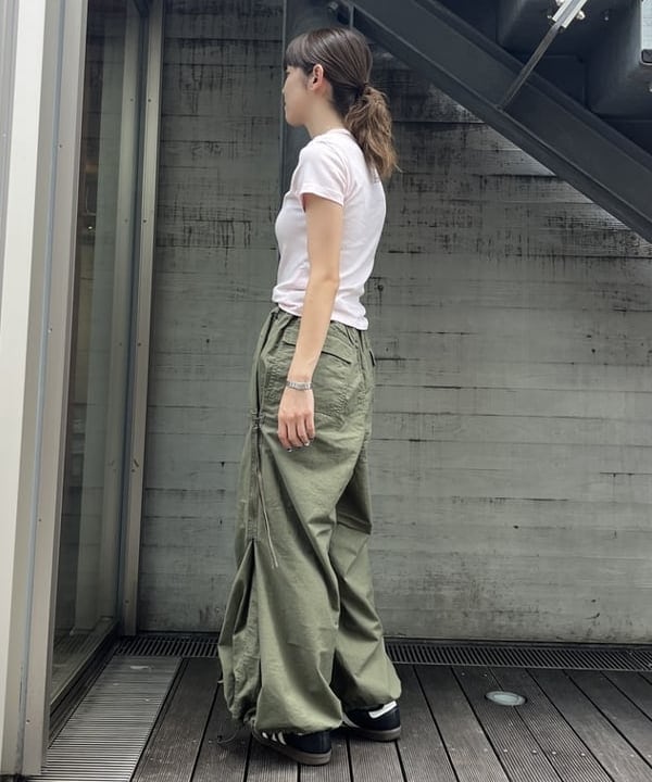 美品！PT01 サイズ50 ストレッチ　色味キャメル、ライトブラウン系 叶多 美柚（963051） スタイリング・コーディネイト｜BEAMS