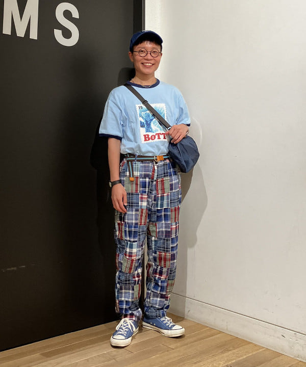 土田 達也さんの「BEAMS WOMEN｜GREGORY / 別注 VINTAGE PONY BAG NAVY」を使ったコーディネート