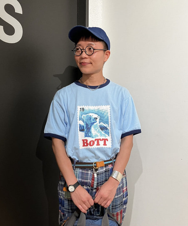 土田 達也さんの「BEAMS WOMEN｜GREGORY / 別注 VINTAGE PONY BAG NAVY」を使ったコーディネート