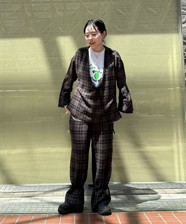 なるみさんの「maturely / チェック アンド ベルベット リボン プルオーバー」を使ったコーディネート