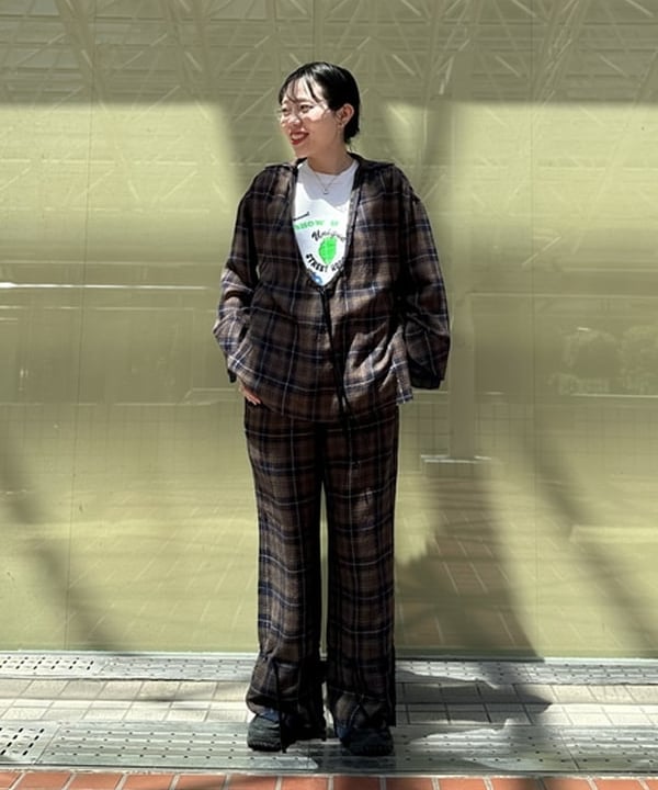 なるみさんの「maturely / チェック アンド ベルベット リボン プルオーバー」を使ったコーディネート