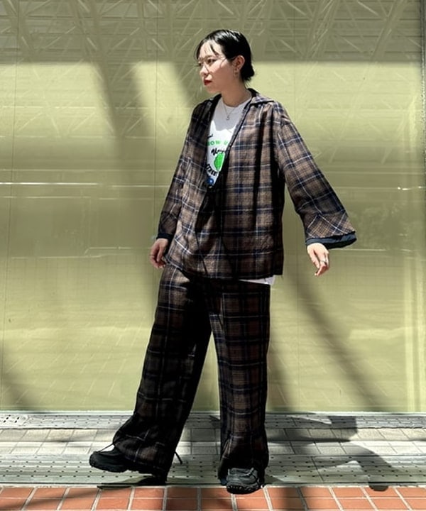 なるみさんの「maturely / チェック アンド ベルベット リボン プルオーバー」を使ったコーディネート