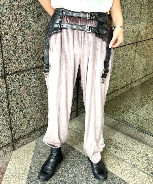 あすかさんの「BEAMS WOMEN｜スクエア ボストンバッグ」を使ったコーディネート