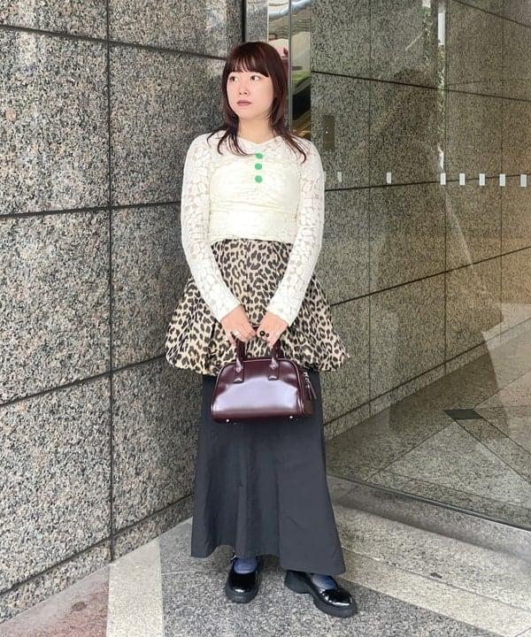 あさまつ はづきさんの「BEAMS WOMEN｜スクエア ボストンバッグ」を使ったコーディネート