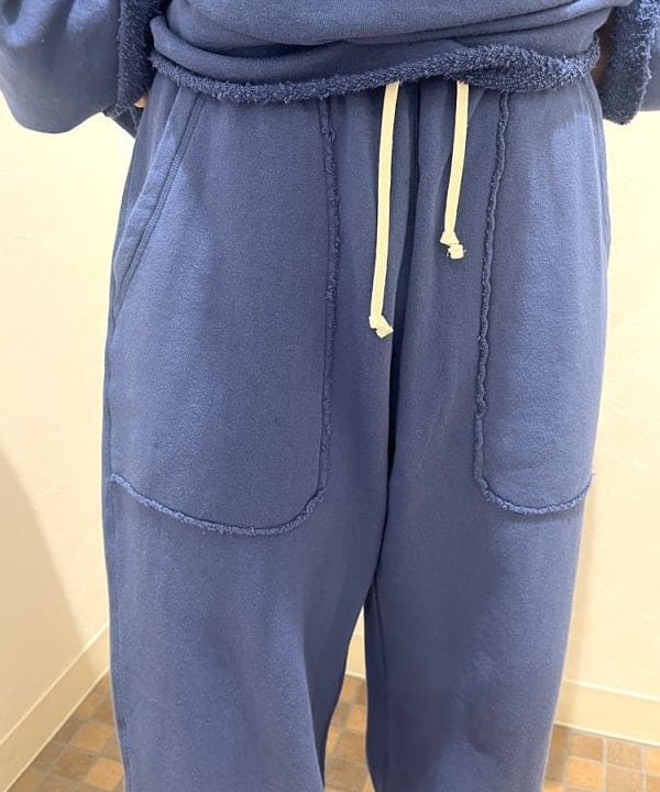 あゆさんの「BEAMS WOMEN｜〈WOMEN〉New Balance / M2002R PP」を使ったコーディネート