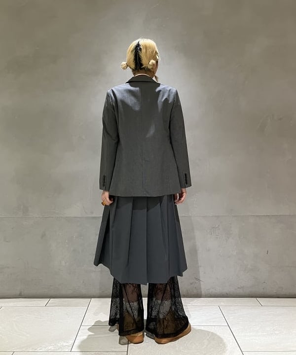 シマダリツコさんの「BEAMS WOMEN｜シャークスキン 4ボタン ダブル ジャケット」を使ったコーディネート